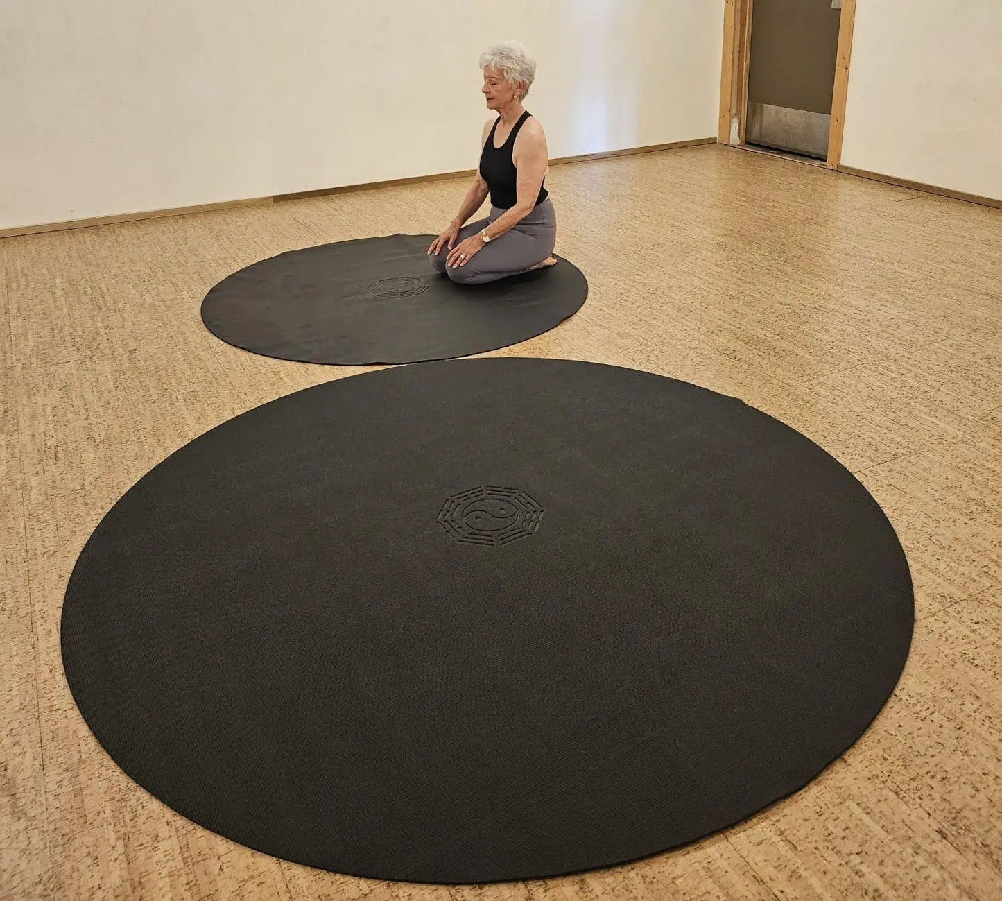 Large Round Yoga Mat For Meditation And Tai Chi Non-Slip