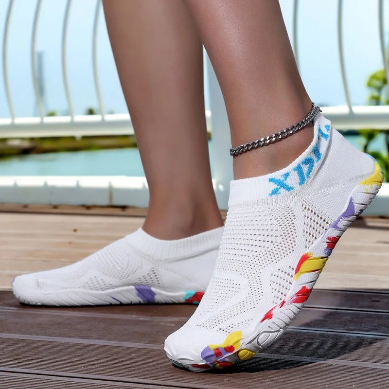 Laxsesu Mens Beach Water Shoes Breathable Mesh Antiskid Upstream