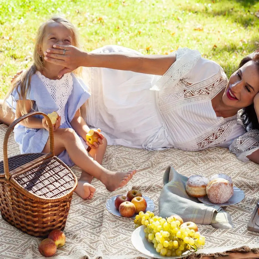 Waterproof Picnic Blanket Outdoor Foldable Two In One Beach Mat Carry Strap